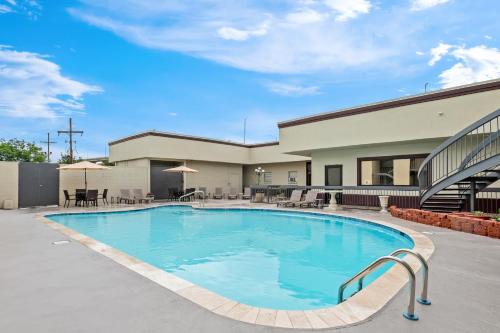 quality inn harvey new orleans