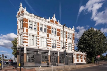 Antigallican,In London (Greenwich),2 star
