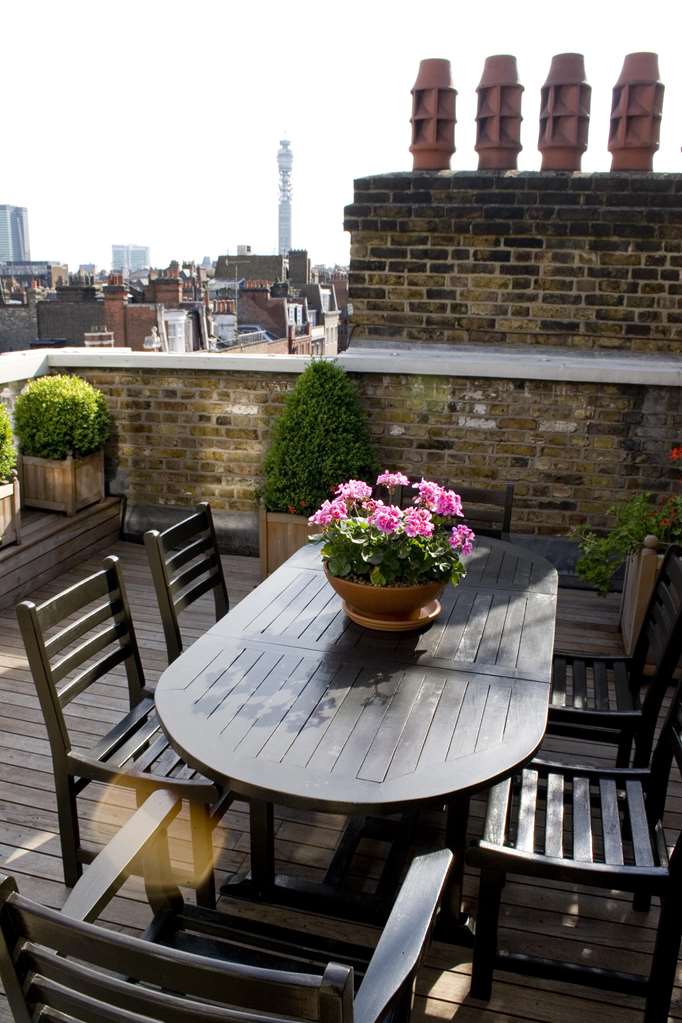 the mandeville hotel