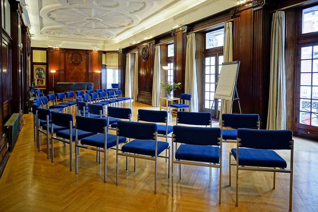 the mandeville hotel