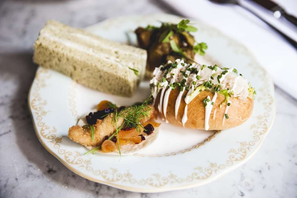 the mandeville hotel