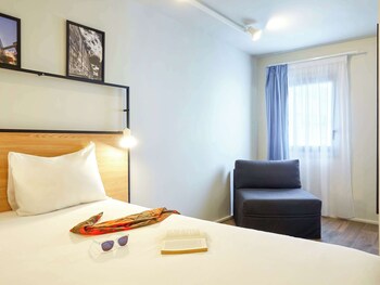 ibis lorient centre gare