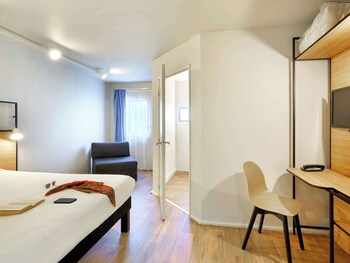 ibis lorient centre gare