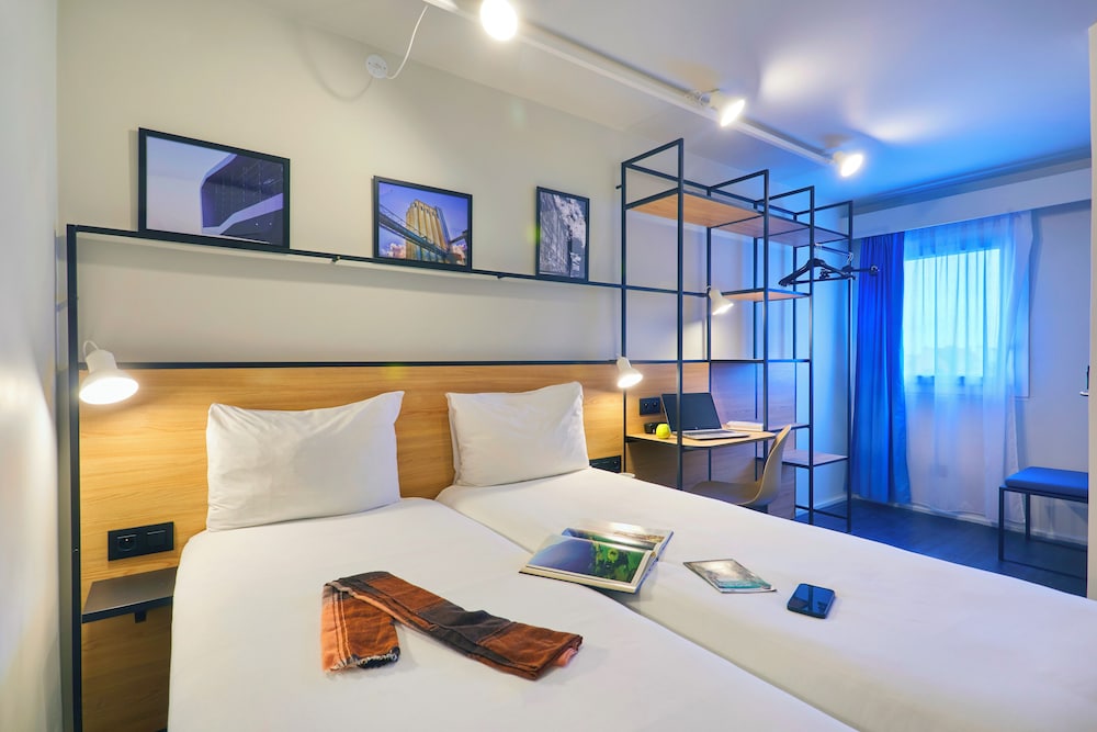 ibis lorient centre gare