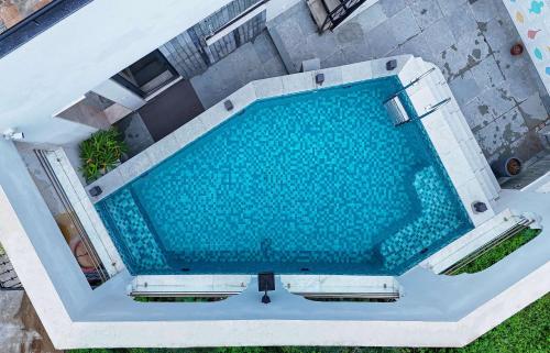 Artisav House,,5 star