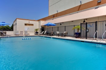 holiday inn los angeles lax airport by ihg