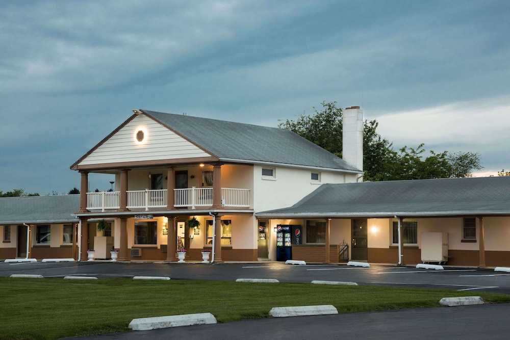 knights inn palmyra