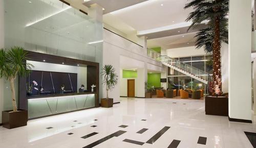 hotel santika palu
