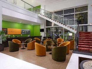 hotel santika palu