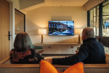 The Space To Stay,,3 star