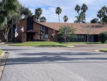 Camelot Village Llc,,2 star