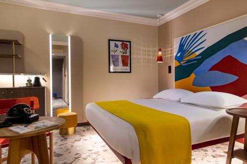 Hotel De La Paix,43 Rue Duranton,3 star