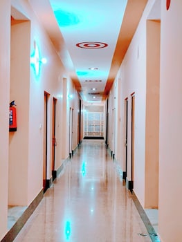 Hotel Shree Venkatesh Nilayam,,3 star