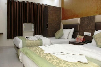 del fox hotel new delhi just a minute away from new delhi railway station and connaught place