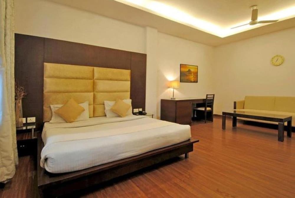 del fox hotel new delhi just a minute away from new delhi railway station and connaught place