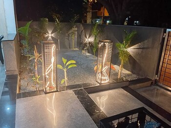 vin hotels and service apartments manyata tech park