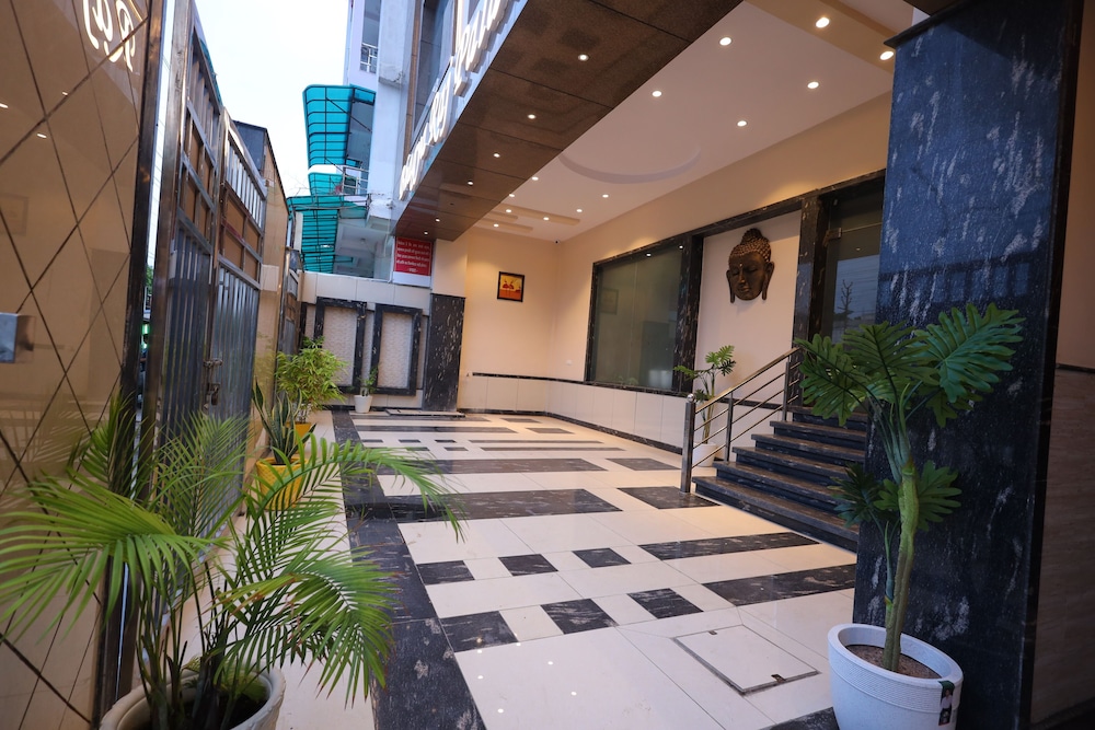 hotel bhagyaraj palace keshavpuram