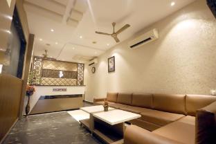 hotel bhagyaraj palace keshavpuram