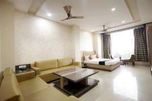 hotel bhagyaraj palace keshavpuram