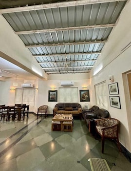 Shahab Bungalow,,2 star