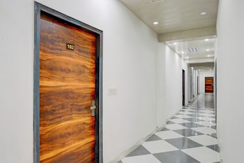 hotel downtown noida sector 15