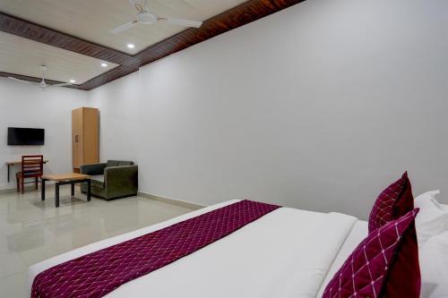 hotel downtown noida sector 15