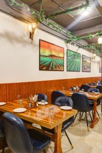 hotel downtown noida sector 15