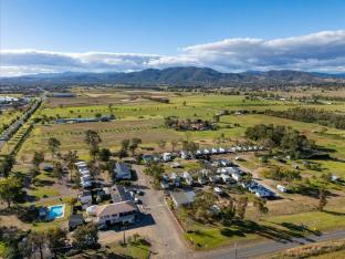 city lights holiday park