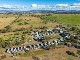 city lights holiday park