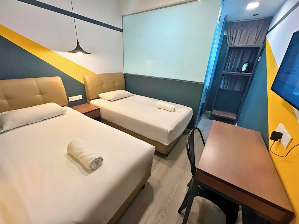 smile hotel subang airport