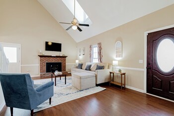 Fort Jackson Stay At The Breeze On Inn,,2 star