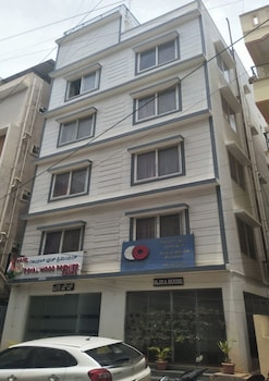 hotel royalwood premier domlur