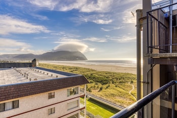 The Sand & Sea Condos - Oceanfront,475 S Promenade,4 star