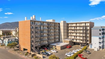 The Sand & Sea Condos - Oceanfront,475 S Promenade,4 star