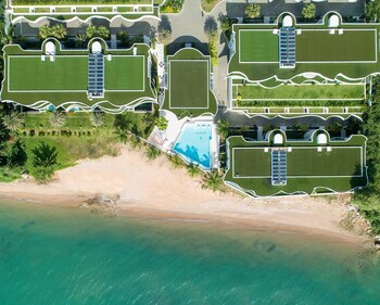 ocean beachfront smart unit
