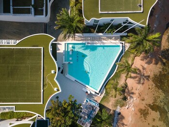 ocean beachfront smart unit