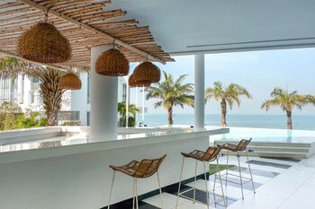 ocean beachfront smart unit
