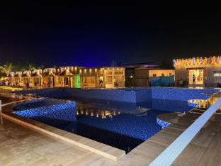relax resort
