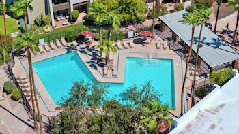 Primo Scottsdale Location W Heated Pool,7625 E Camelback Rd,2 star