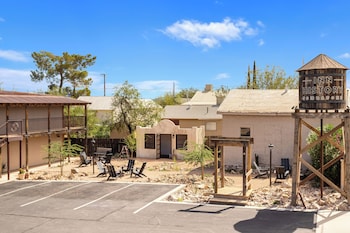 Inn History Tombstone,502 E Fremont St,2 star