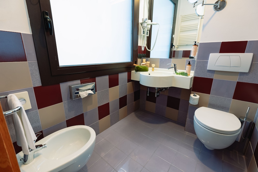 mercure roma piazza bologna