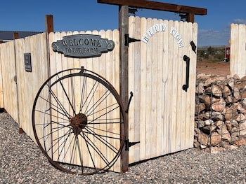 Blue Cow Guest Farm,,2 star