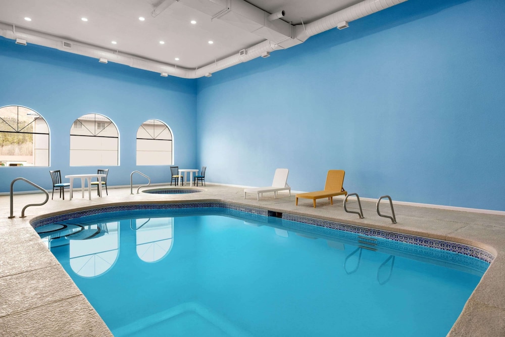 Days Inn By Wyndham Ruidoso Downs,Ruidoso>>Nogal,2 star