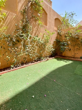 Luxurious Villa Serene Garden New Cairo,,5 star