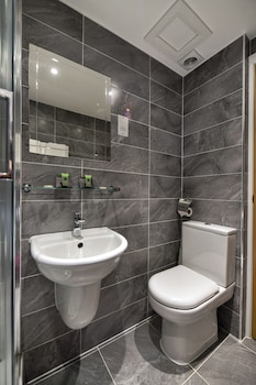 Queens Park Premier London Hyde Park,,3 star