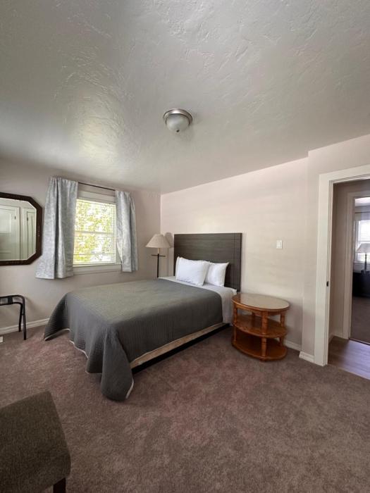 lee vining motel