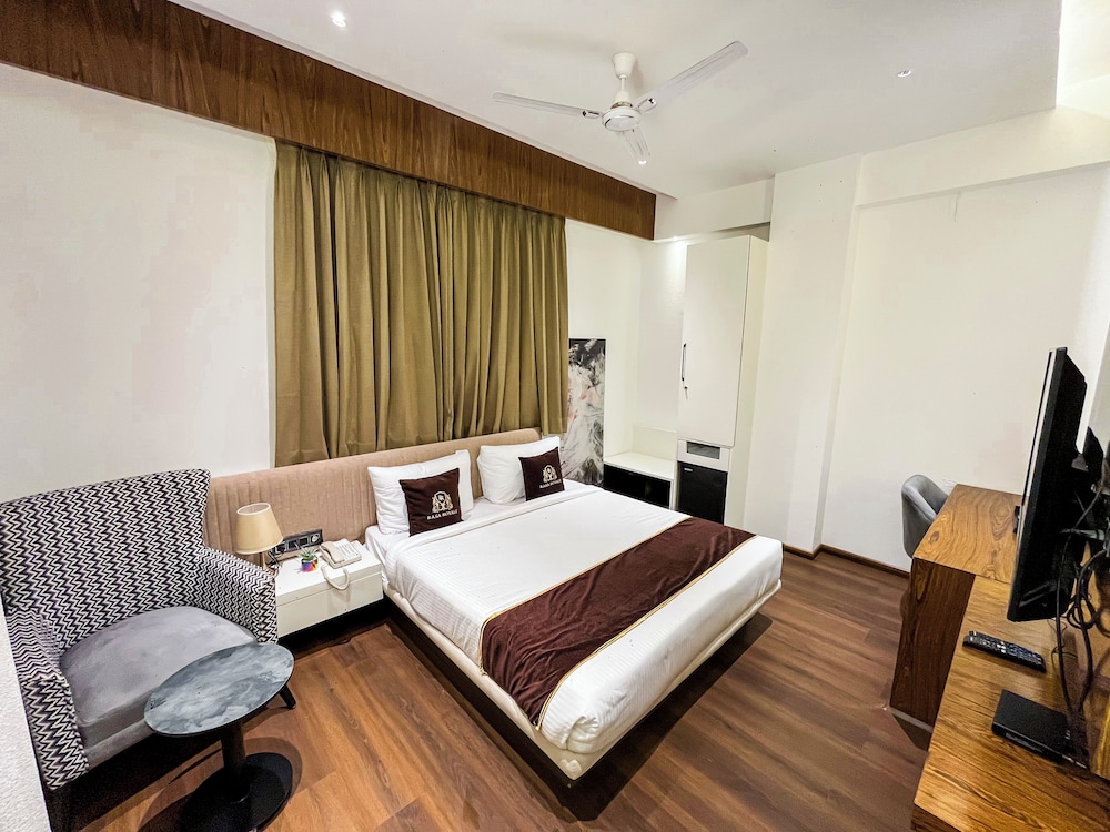 wishotel premier parth residency