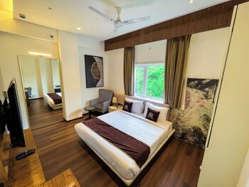Wishotel Premier Parth Residency,,3 star
