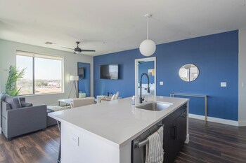 Kb - Trovita Rio,701 West Rio Salado Parkway,4 star