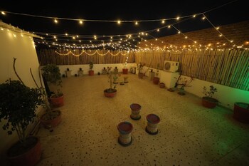 saroj villa